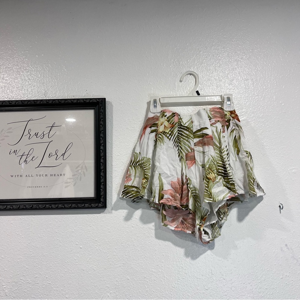 Tropical Print Flowy Shorts Solaris Style Size Small fits like XSmall